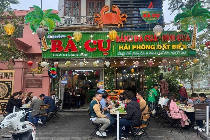 bánh đa cua bà cụ đặc sản chinh phục thực khách