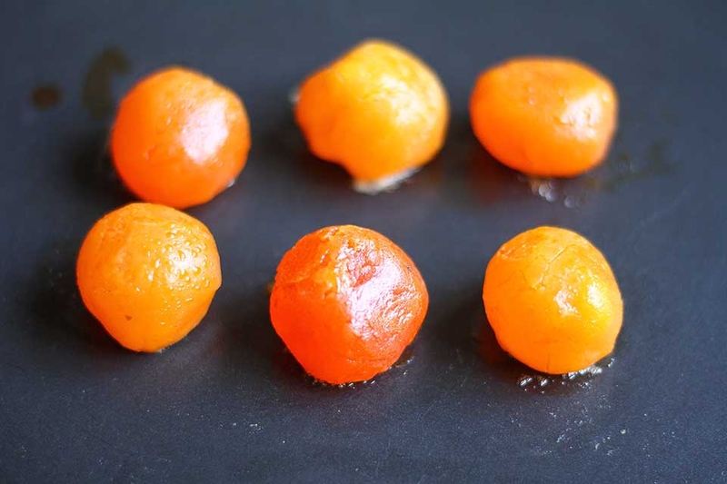 Bánh dẻo nhân đậu xanh trứng muối - 07