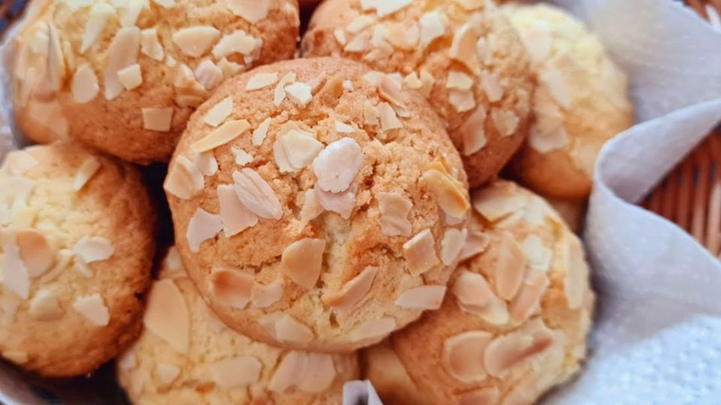 Bánh hạnh nhân dừa
