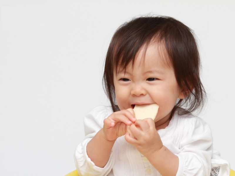 bánh gạo ăn dặm cho bé 3