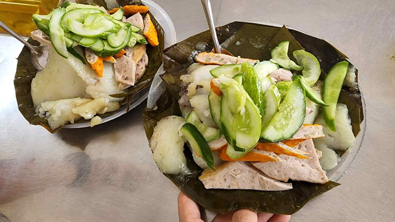 Bánh giò “khủng long” tại số 5 Thụy KhuêBánh giò “khủng long” tại số 5 Thụy Khuê
