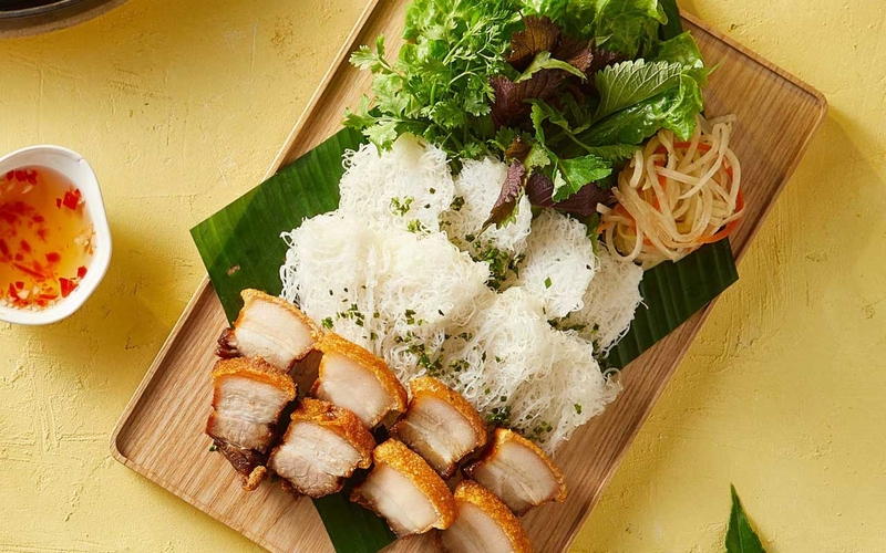 bánh hỏi heo quay ảnh 2