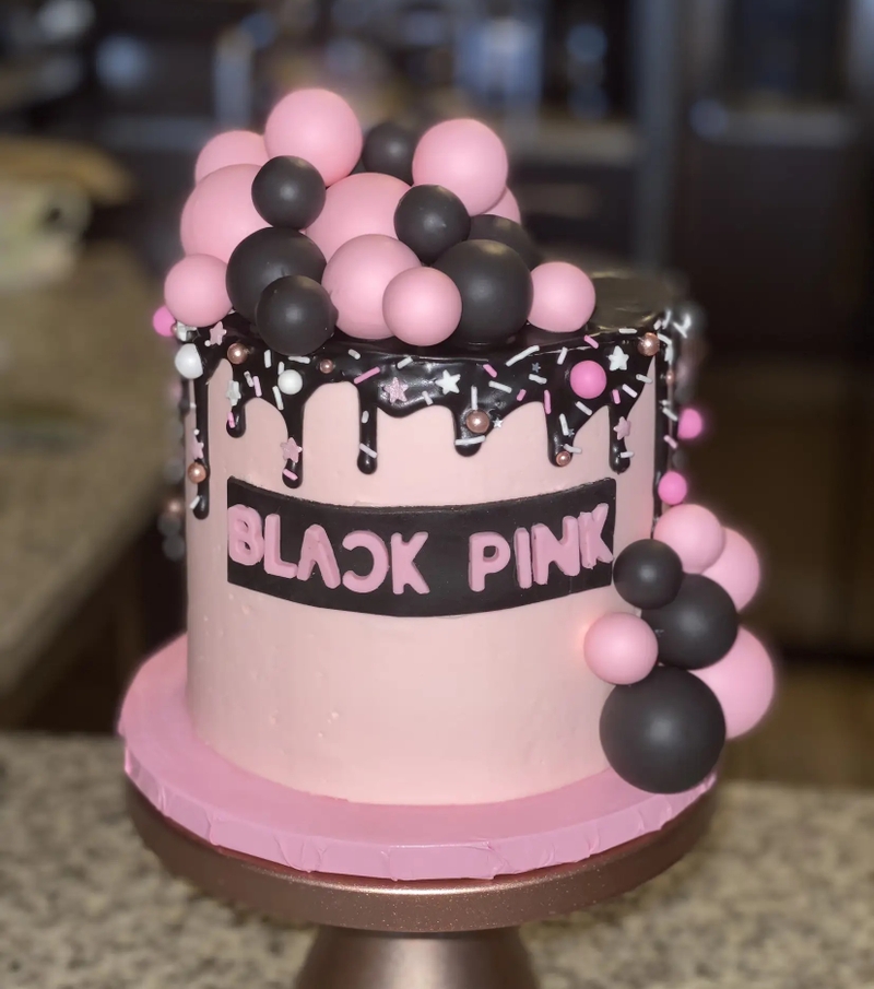 bánh kem blackpink 17