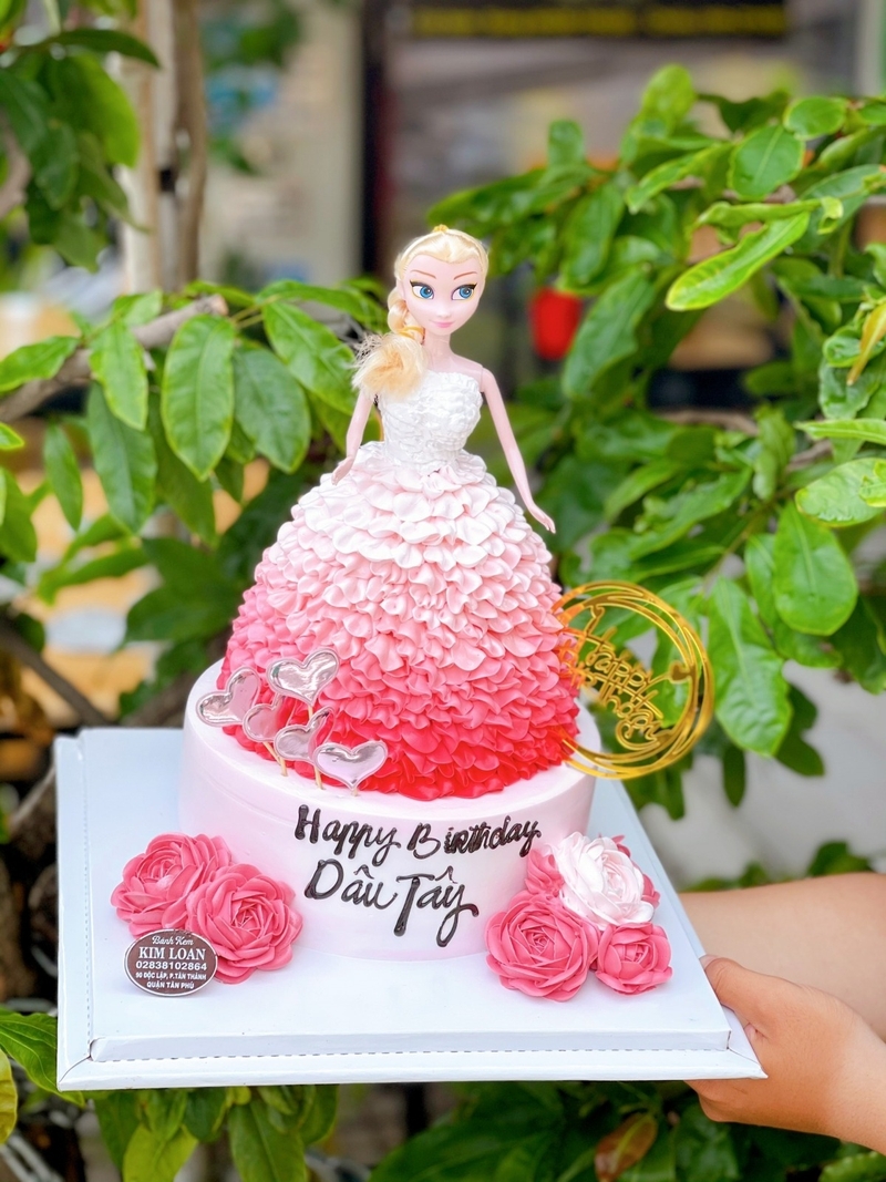 Bánh kem búp bê hình 11