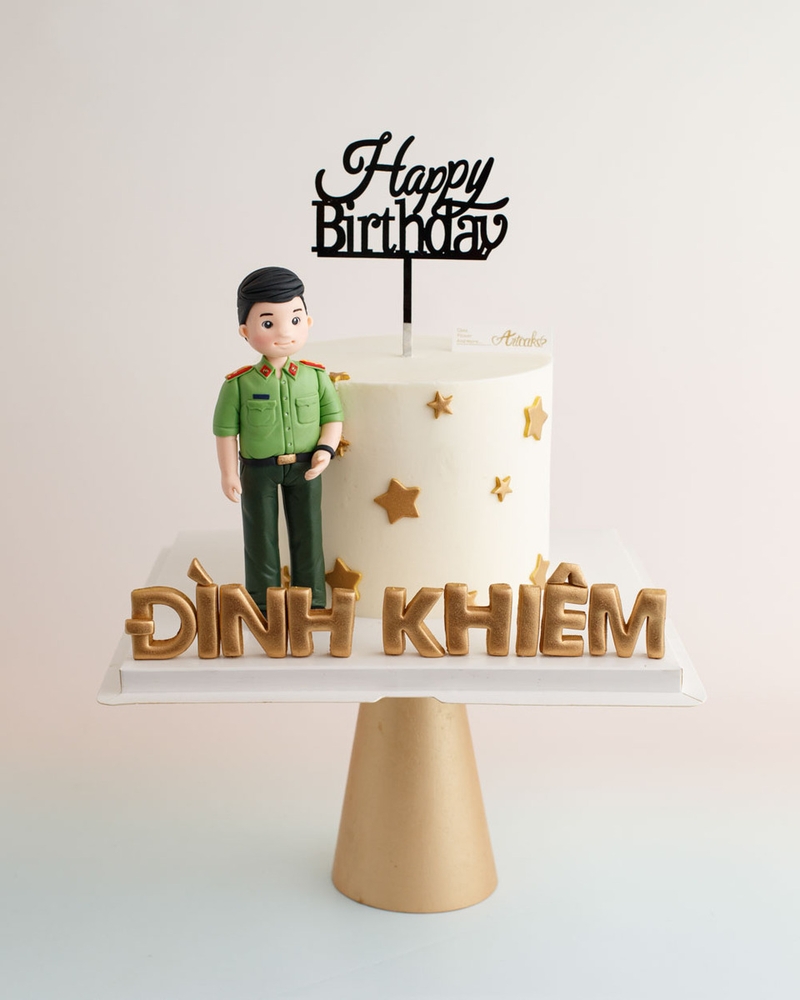 Mẫu bánh vẽ chibi chú bộ đội biên phòng