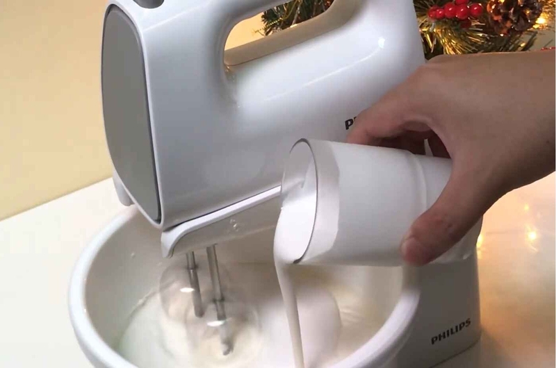 bánh kem dừa giáng sinh 11