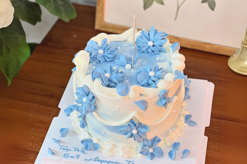 bánh kem Happy Anniversary 15
