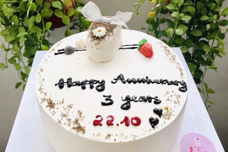 bánh kem Happy Anniversary 17