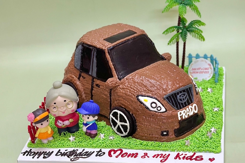 Bánh kem hình chiếc xe 1