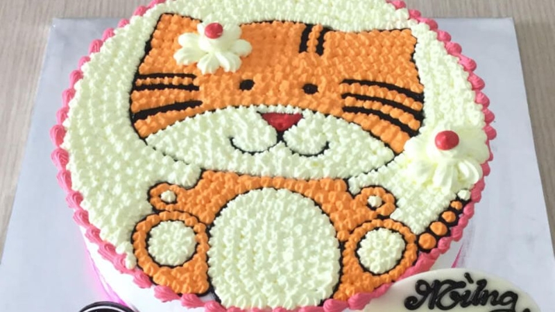 Cách chọn bánh kem hình con hổ dễ thương cho bé