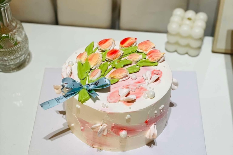 Bánh kem hoa tulip 2