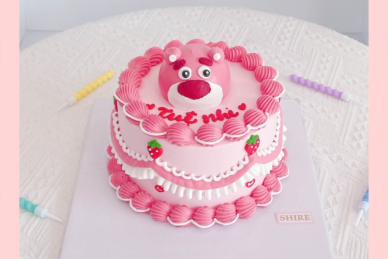 bánh kem màu hồng 18