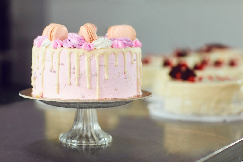 bánh kem màu hồng 5
