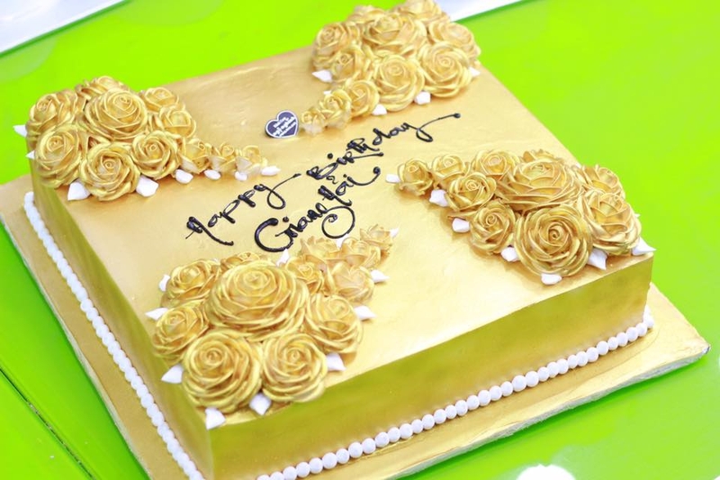 bánh kem màu vàng ảnh 22