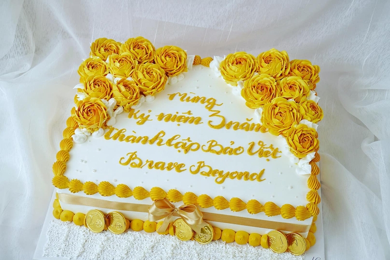 bánh kem màu vàng ảnh 23