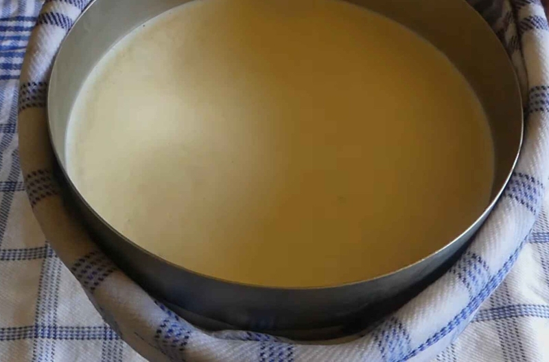 bánh kem sầu riêng hình 8