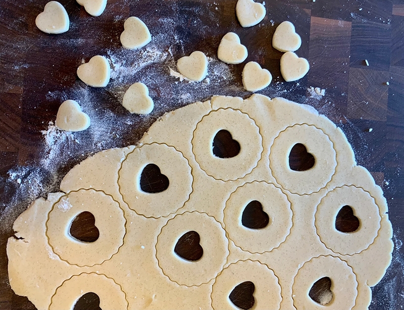 Bánh quy Linzer nhân dâu tây - 11