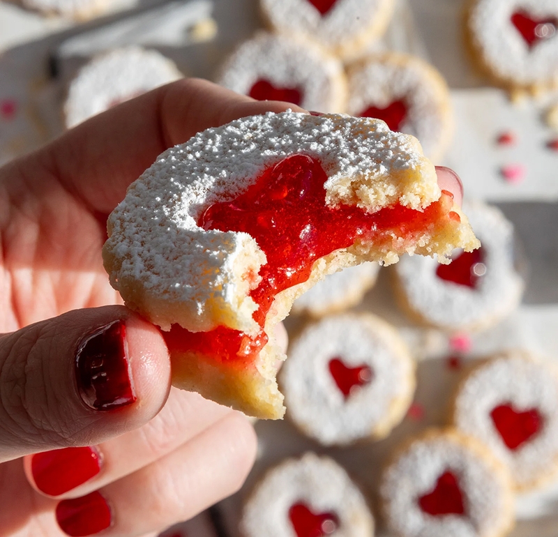 Bánh quy Linzer nhân dâu tây - 16