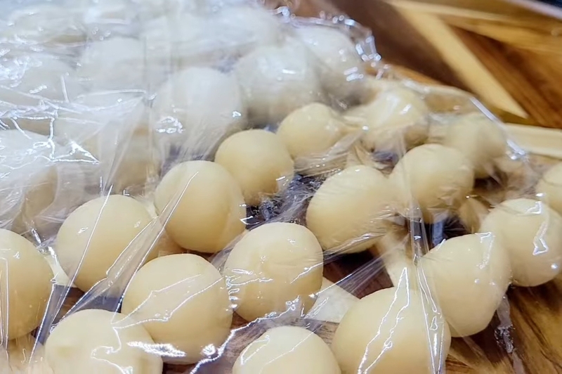 bánh lột da hình 9