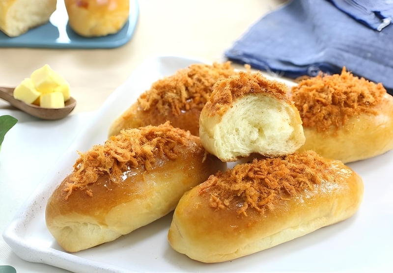 Làm bánh mì chà bông cay cho ngày se lạnh