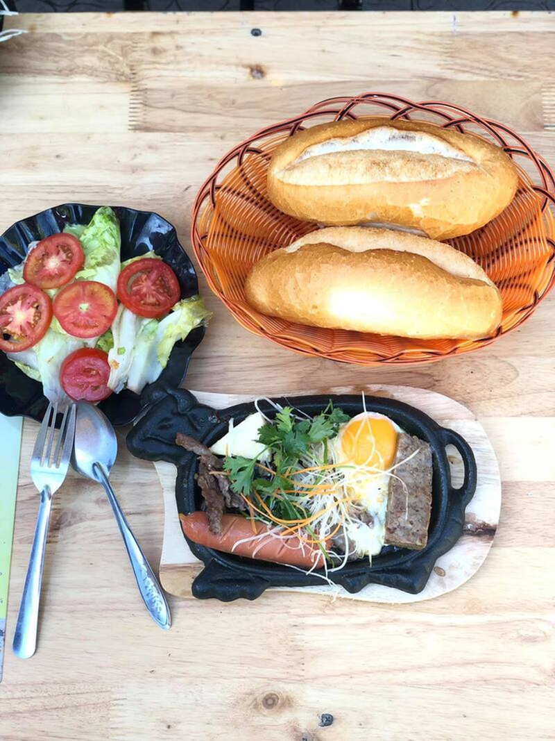bánh mì chảo Đà Lạt 8