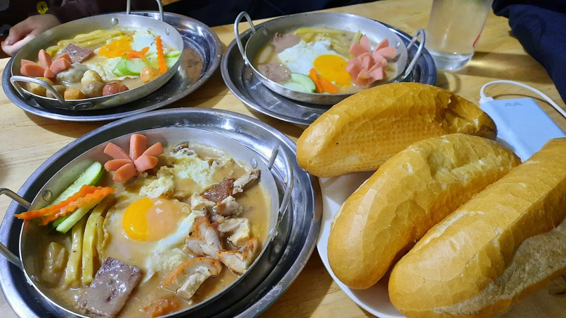 Bánh mì chảo Hà Nội 6