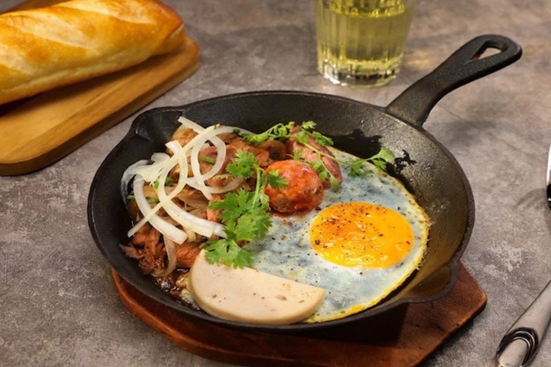 bánh mì chảo Sài Gòn 10