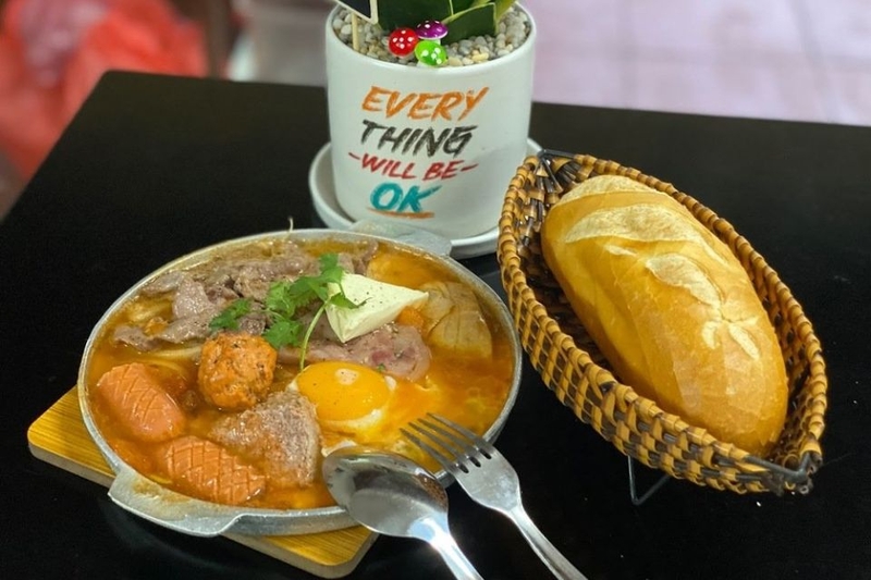 bánh mì chảo Sài Gòn 11