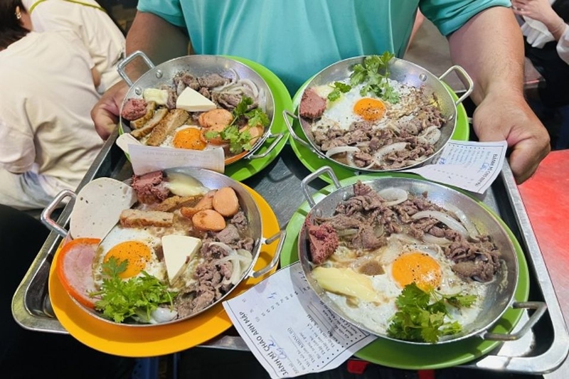 bánh mì chảo Sài Gòn 5