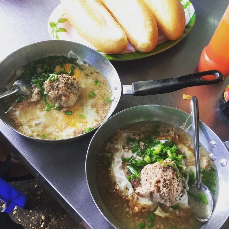 banh mi chao tran phu