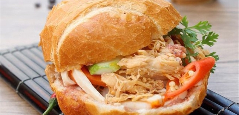 bánh mì gà xé 7
