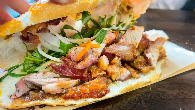 bánh mì heo quay đà nẵng 11