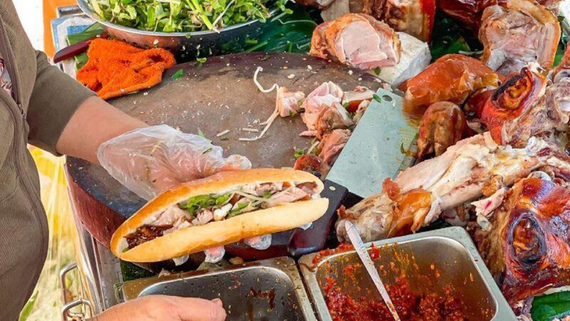 bánh mì heo quay đà nẵng 16