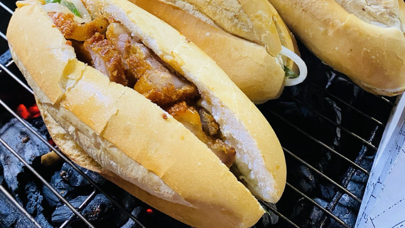 bánh mì heo quay đà nẵng 7
