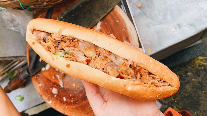 bánh mì heo quay đà nẵng 9
