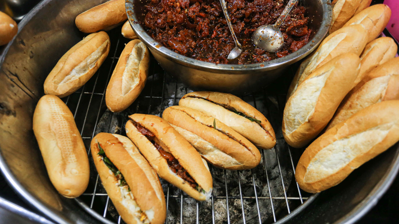 bánh mì Huế 2