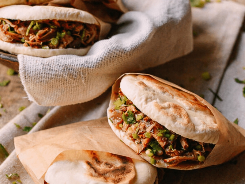 banh mi kep thit vit trung quoc