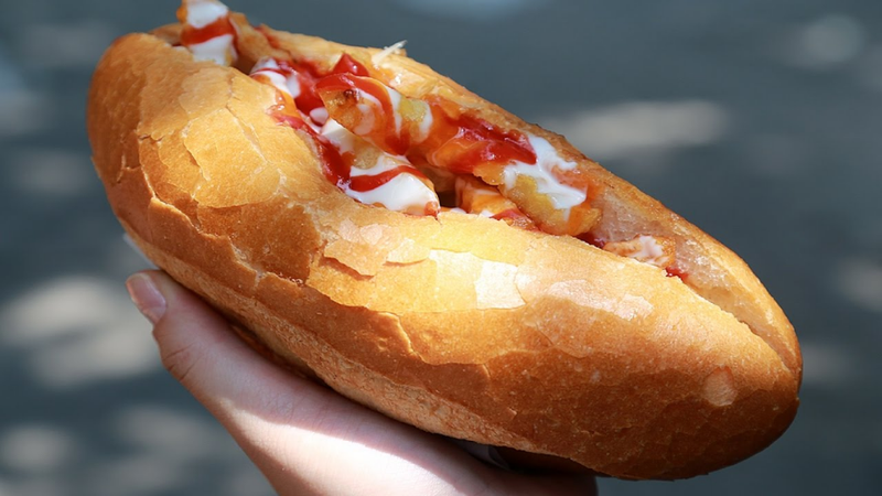Bánh mì nem khoai 5
