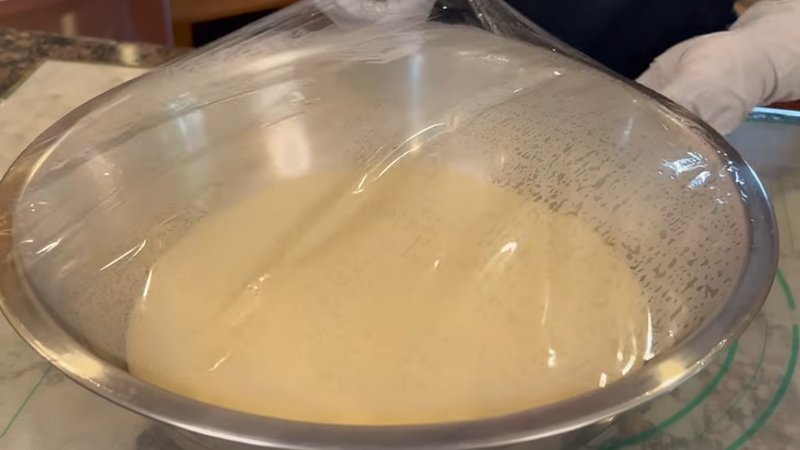 Bước 4: Ủ bột lần 1