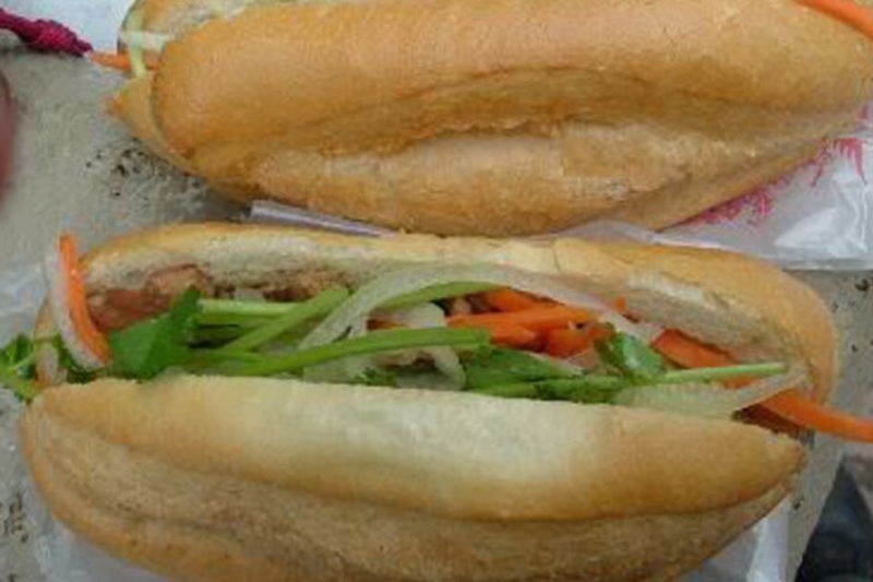 Quán bánh mì Nha Trang Thiên Hòa