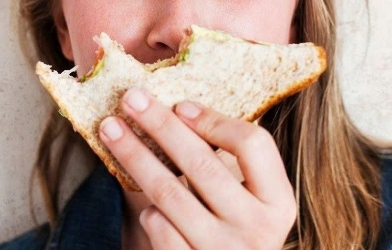 Bánh mì sandwich Staff bao nhiêu calo ảnh 4