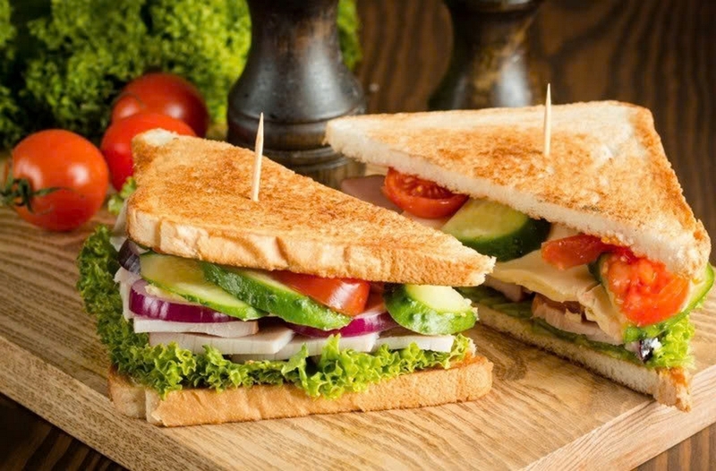 Bánh mì sandwich Staff bao nhiêu calo ảnh 5