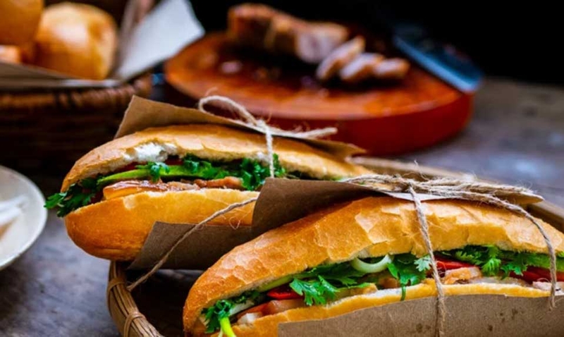 1 ổ bánh mì thập cẩm bao nhiêu calo - 07