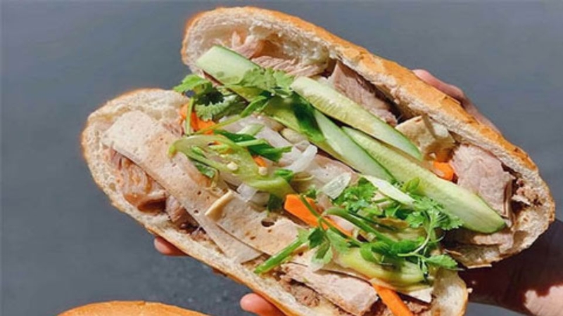 Bánh mì thịt chả 5