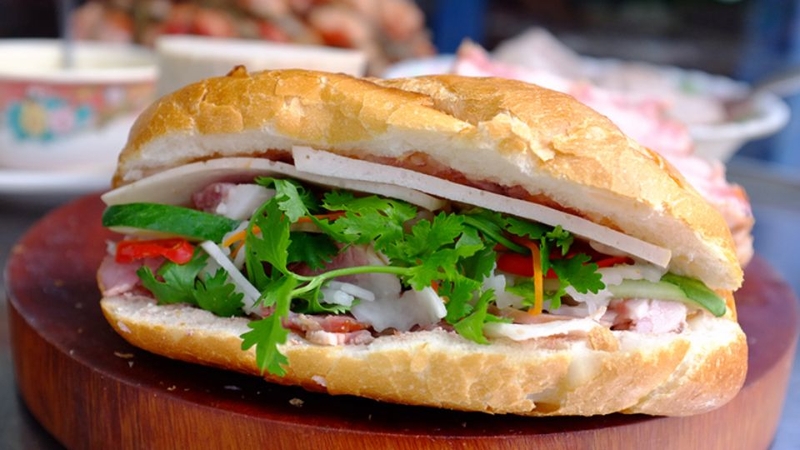 Bánh mì thịt chả 6