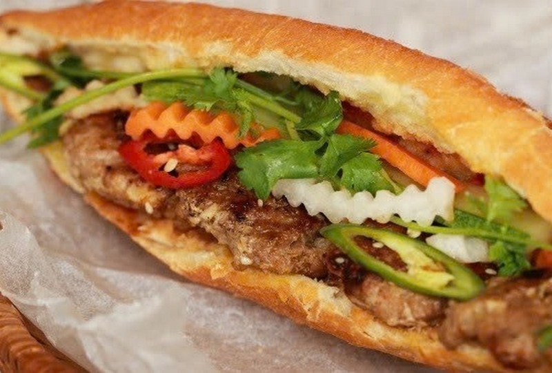 Bánh mì thịt nướng bao nhiêu calo ảnh 2