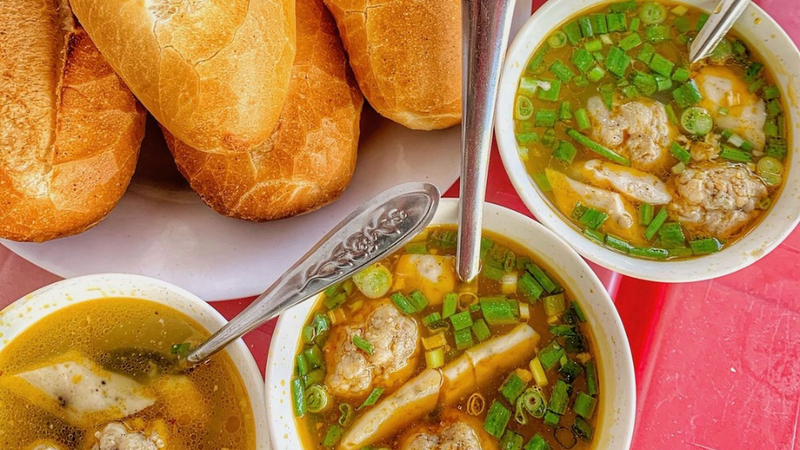 Bánh mì xíu mại Đà Lạt 6