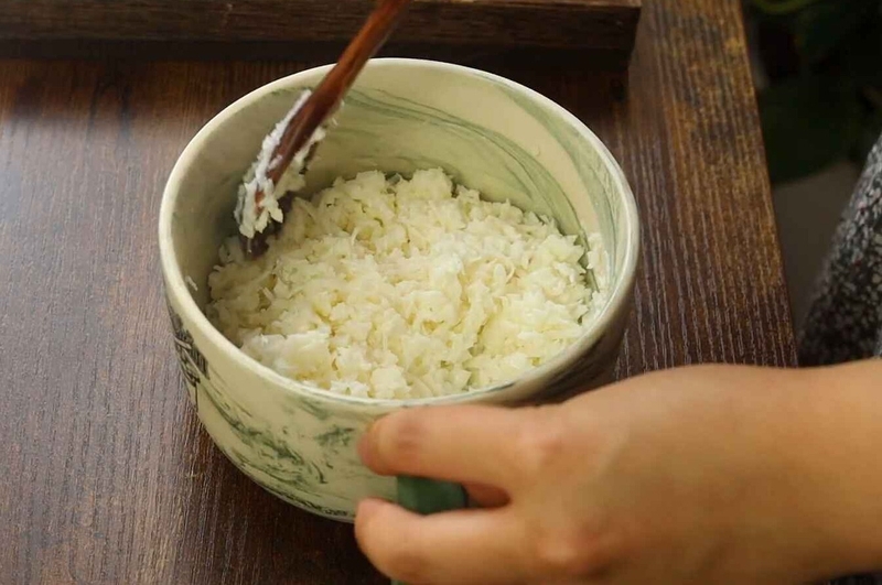 Cách bước làm bánh nướng nhân sữa dừa