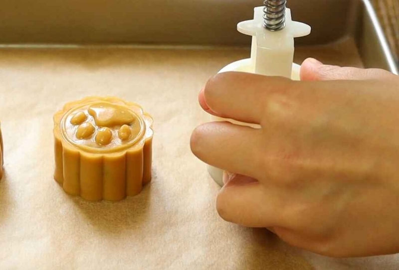 Bánh nướng nhân sữa dừa 8