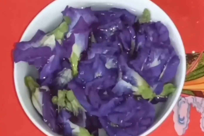 bánh phu thê hoa đậu biếc hình 5